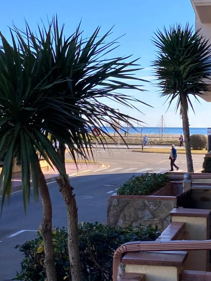 Tres Bel Appartement Entierement Renove Empuriabrava Exterior foto